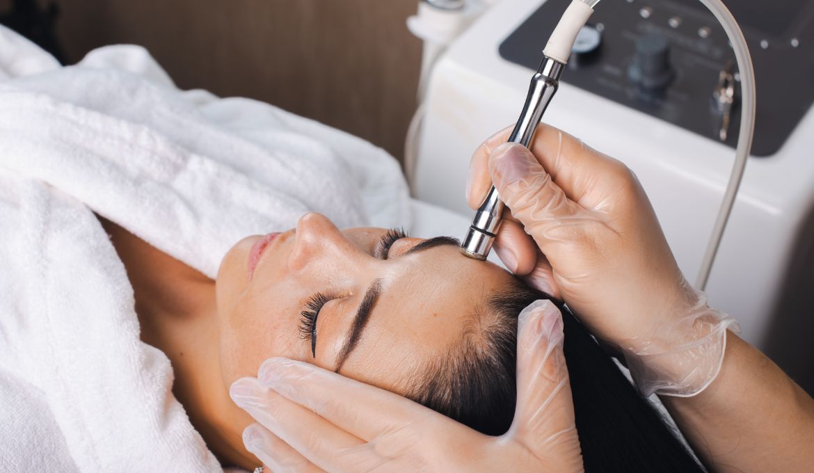 Hydrating Facial Revitalize Etobicoke
